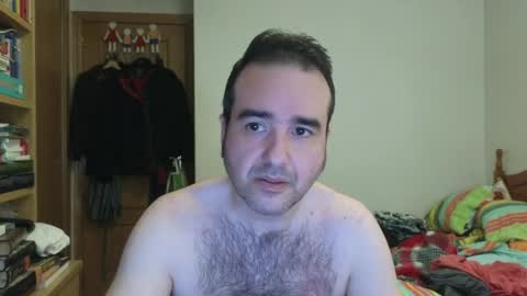 curiosillo1983 online show from May 3, 11:05 am