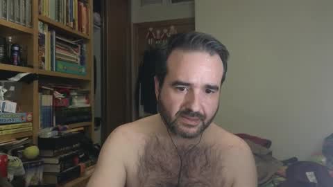 curiosillo1983 online show from December 3, 9:15 pm