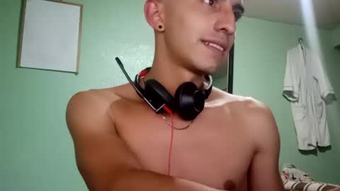 Ian online show from February 22, 1:44 am