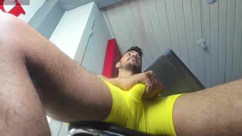 --Yeison-- online show from January 11, 4:24 pm