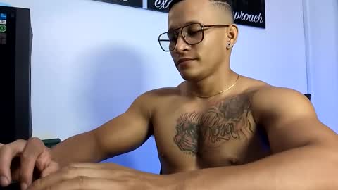 Roger online show from March 31, 11:49 pm