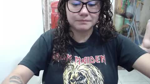 Vannesa online show from December 1, 8:40 pm