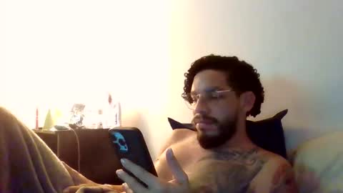 curly_louis online show from October 28, 2:45 am