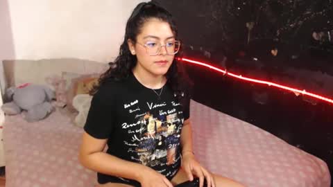 Max and Cata online show from December 27, 1:53 am