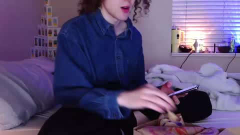 curly fries online show from April 2, 4:09 am