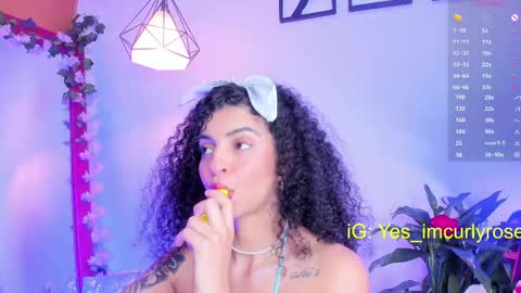 Snapshot of curlyrose_ chatting on March 8, 9:08 pm Rose online show from March 8, 9:08 pm