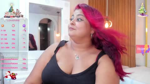 Snapshot of curvy_beauty_ chatting on December 11, 5:36 pm  Hanna  online show from December 11, 5:36 pm