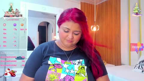 Snapshot of curvy_beauty_ chatting on December 13, 5:10 pm  Hanna  online show from December 13, 5:10 pm