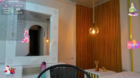 Snapshot of curvy_beauty_ chatting on December 14, 6:30 pm  Hanna  online show from December 14, 6:30 pm