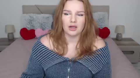 curvyanna13 online show from February 5, 2:48 pm