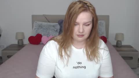 curvyanna13 online show from February 6, 4:14 pm