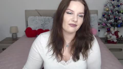 curvyanna13 online show from December 25, 2:13 pm