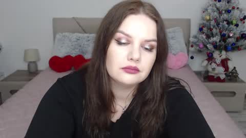 curvyanna13 online show from December 27, 7:46 pm