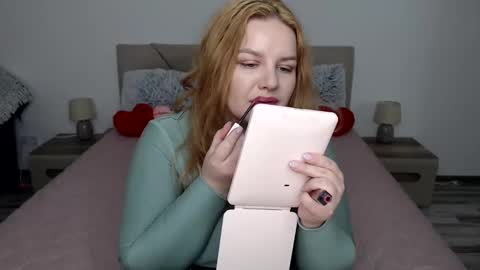 curvyanna13 online show from March 11, 6:41 pm
