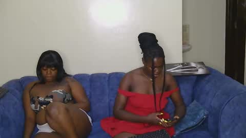 Snapshot of curvyebony1 chatting on March 11, 3:45 pm curtis online show from March 11, 3:45 pm