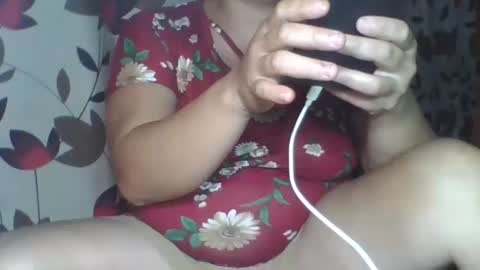 Snapshot of curvyladyxx289 chatting on October 20, 8:03 pm curvyladyxx289 online show from October 20, 8:03 pm