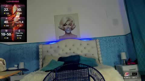 Snapshot of curvymature4u chatting on September 19, 7:28 pm curvymature4u online show from September 19, 7:28 pm