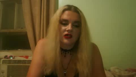 curvymom2025 online show from October 8, 1:02 am