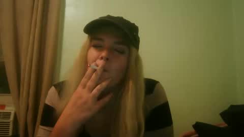 curvymom2025 online show from October 11, 4:39 am
