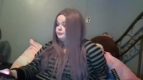 dahlia -kim online show from February 12, 8:27 am
