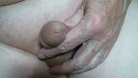 Snapshot of cutandwaxed2 chatting on December 13, 2:05 pm BI SMOOTH MATURE SUB online show from December 13, 2:05 pm