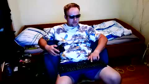 cute69696969 online show from June 18, 11:10 pm