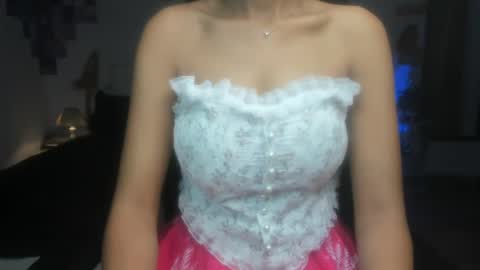 Alisha online show from July 4, 1:59 pm