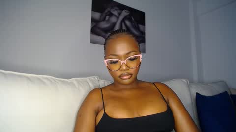 Liya online show from February 18, 1:00 pm