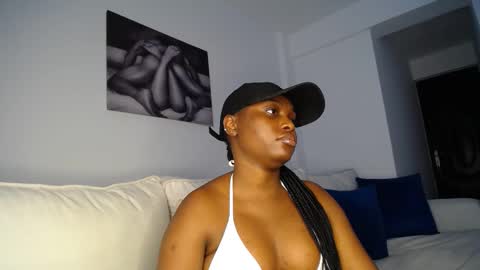 Liya online show from February 26, 1:32 pm