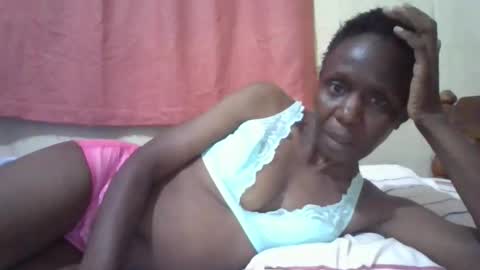 cute_divah4 online show from April 14, 11:30 pm