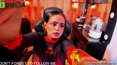    Independent Model online show from March 12, 9:18 pm