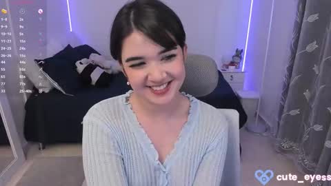 Cute online show from September 22, 7:07 pm