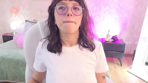 Sofa  online show from February 20, 8:00 pm