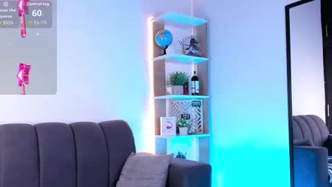 Cute horny1 online show from March 15, 1:25 pm