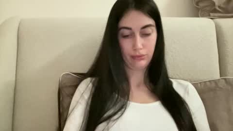 cute_kriss94 online show from May 13, 6:50 pm