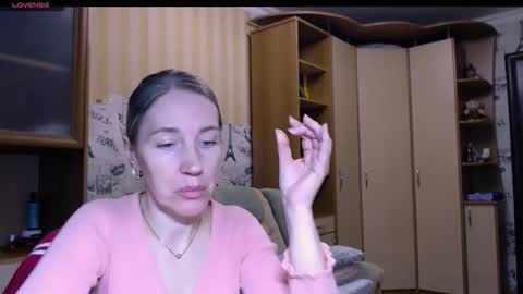 cute_lion_ online show from February 28, 8:02 pm