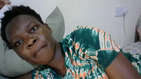 cute_marion online show from October 28, 1:12 pm