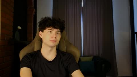 Mike online show from April 17, 9:11 am