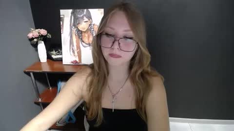 Snapshot of cute_minx chatting on September 16, 7:55 am Veronica online show from September 16, 7:55 am
