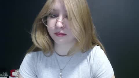 Snapshot of cute_minx chatting on January 20, 7:36 am Veronica online show from January 20, 7:36 am