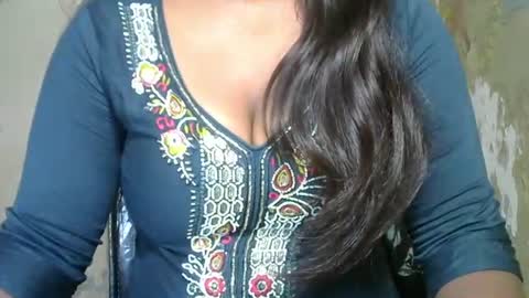 alia online show from May 16, 2:52 am