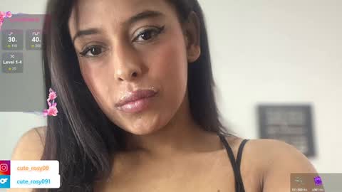 Snapshot of cute_rosy chatting on December 6, 6:00 pm rosy online show from December 6, 6:00 pm
