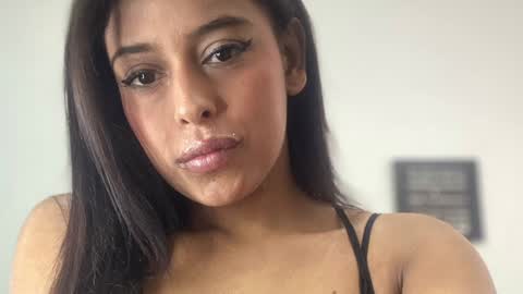 Snapshot of cute_rosy chatting on December 17, 3:16 pm rosy online show from December 17, 3:16 pm