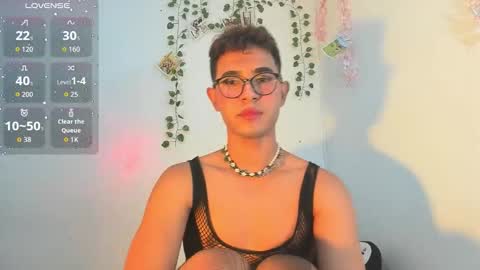 Snapshot of cute_sammy_1 chatting on September 13, 6:38 am cute_sammy_1 online show from September 13, 6:38 am