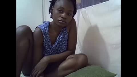 cute_savanna online show from January 29, 3:22 am