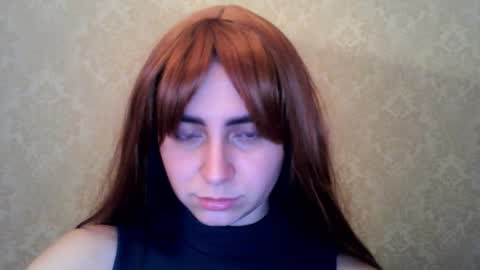 cute_strawberry_ online show from November 15, 2:51 pm