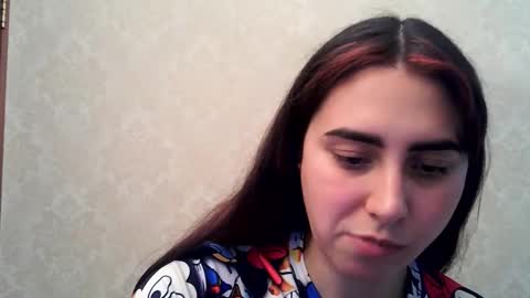 cute_strawberry_ online show from November 5, 11:56 am