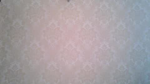 cute_strawberry_ online show from November 4, 8:59 am