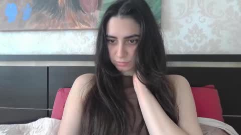 cute_strawberry_ online show from March 10, 9:01 am