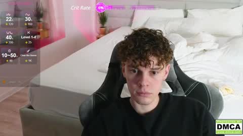 Snapshot of cute_thomas chatting on January 13, 7:20 pm Thomas - online show from January 13, 7:20 pm
